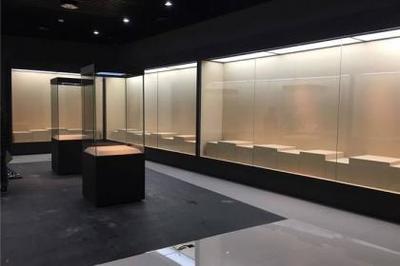 南昌博物館展柜定制 專業設計與上門安裝，守護文物璀璨光華